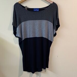 Simply Lara Women's Black and Gray Top